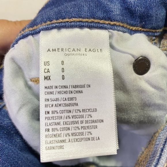 American Eagle Stretch Denim Midi Short, Medium Wash, Size 0 - Picture 4 of 9